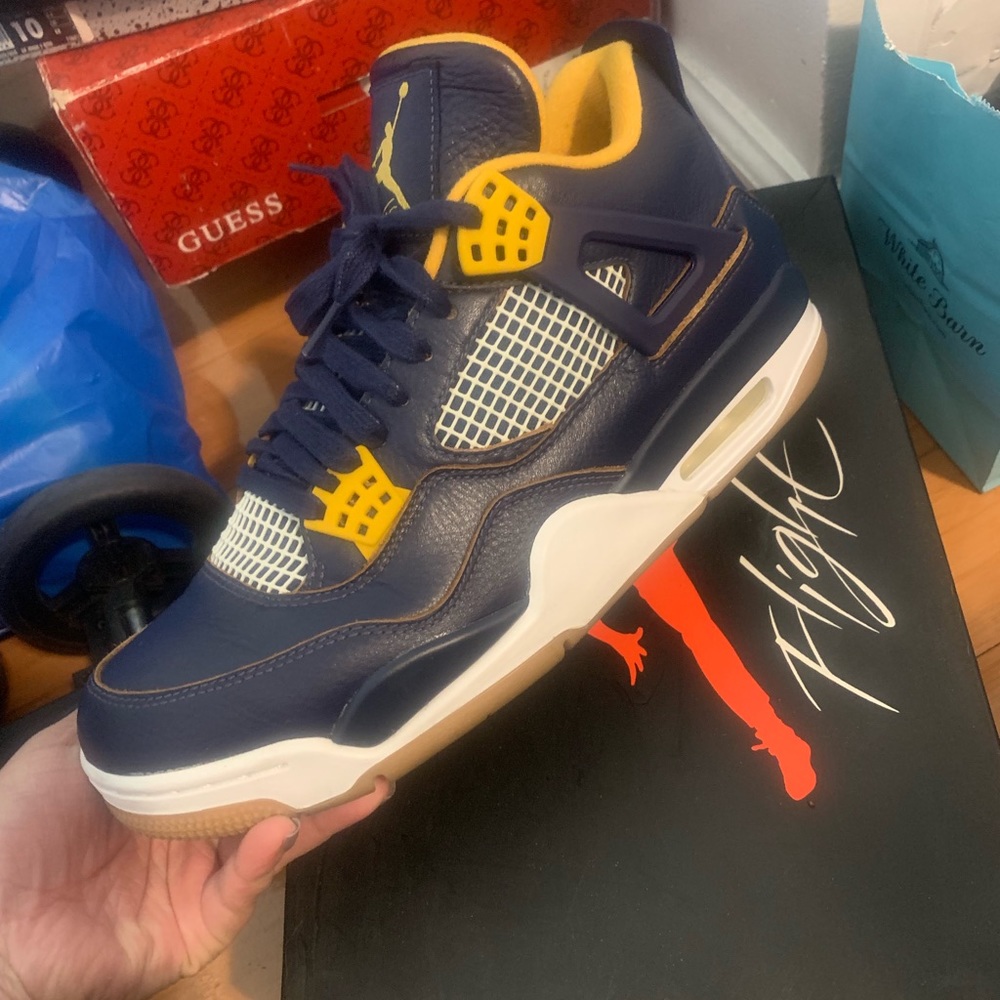 Jordan 4 retro ‘dunk from above’